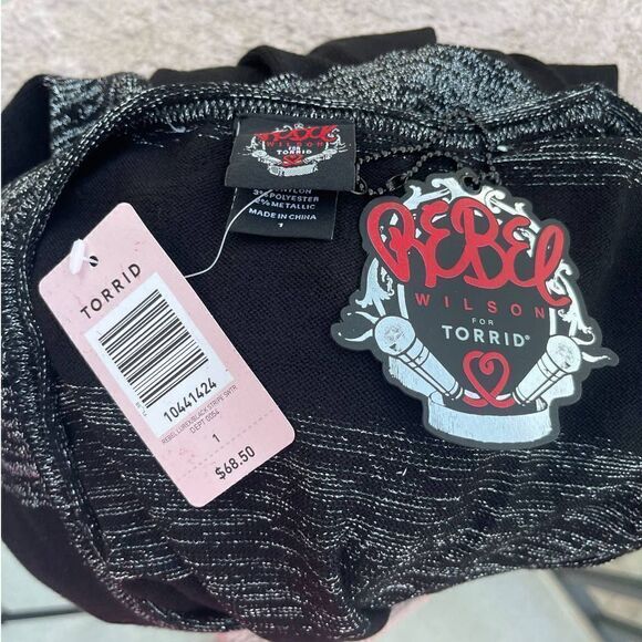 Torrid Rebel Wilson Black Silver Scoop Neckline Cozy Mid Sweater Dress Size 1X - Picture 5 of 9